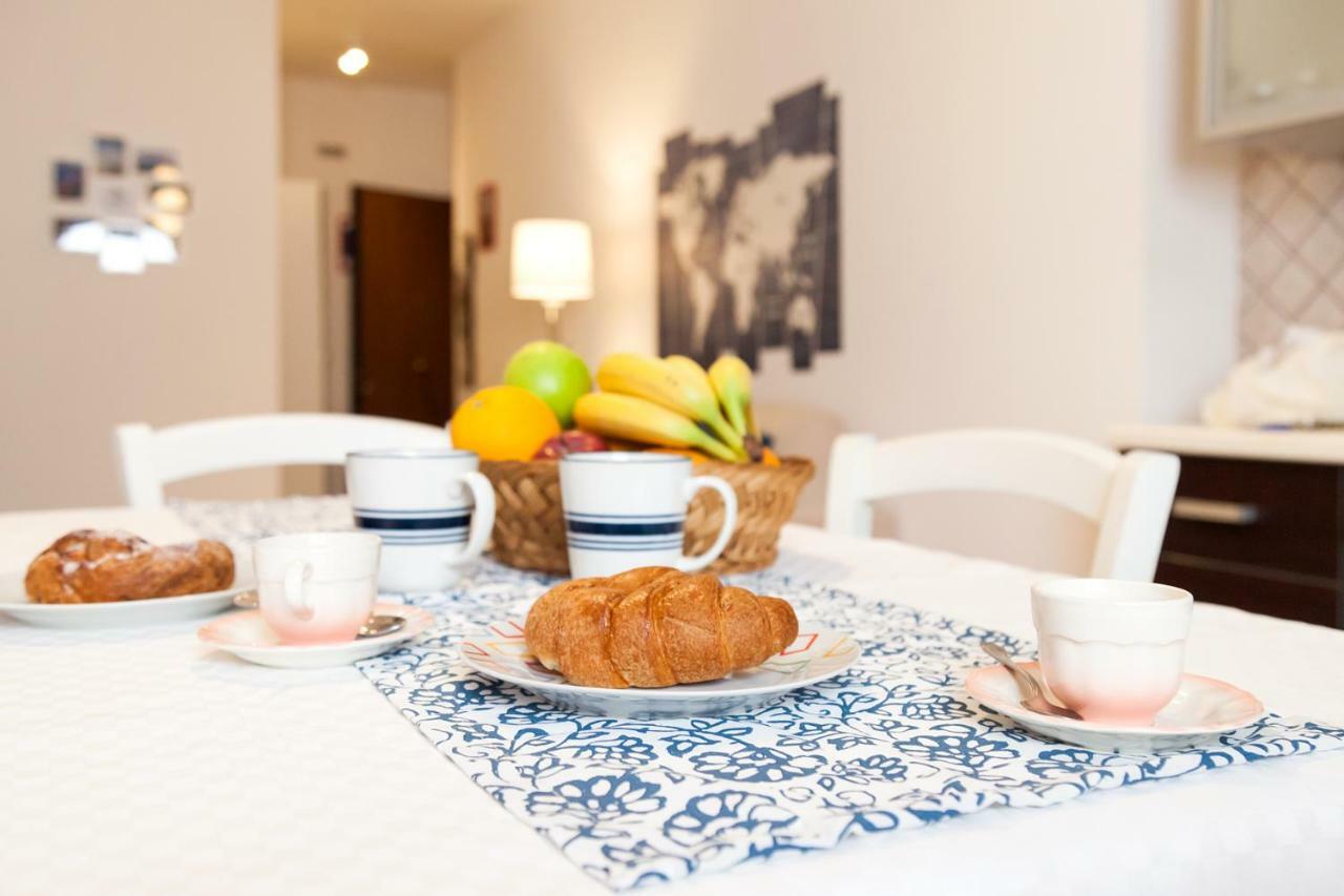 Monolocale Il Tindaro Apartment Catania Bagian luar foto