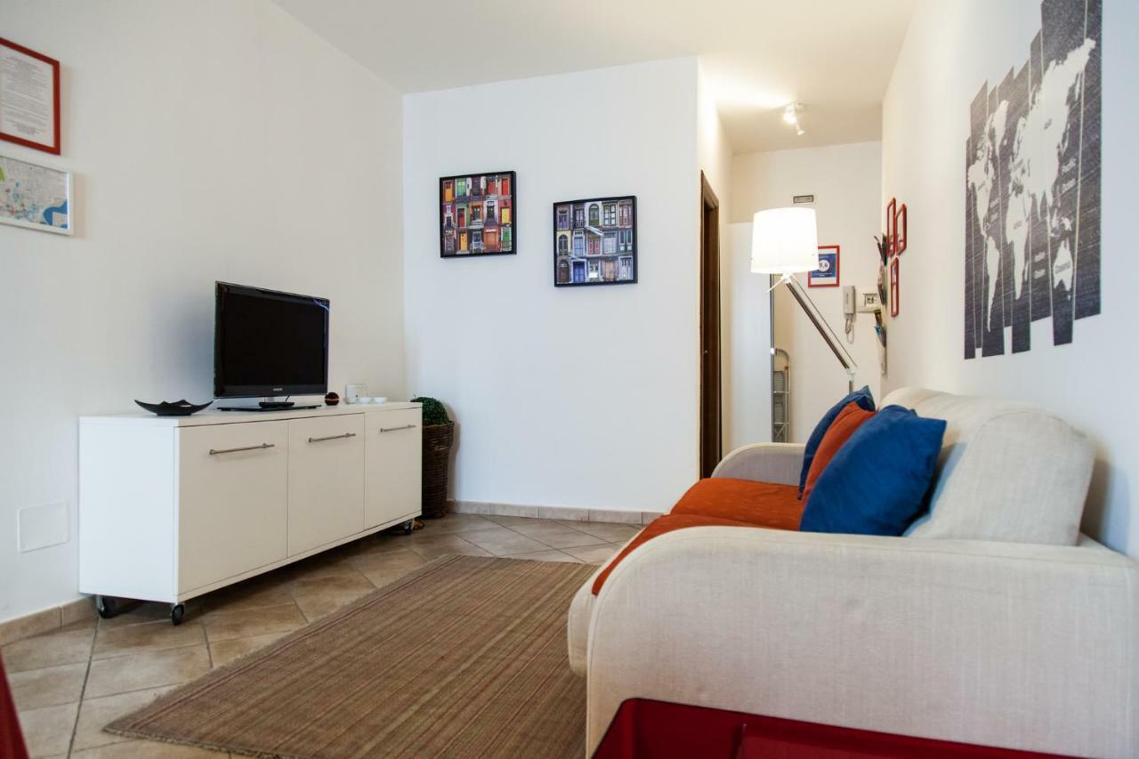 Monolocale Il Tindaro Apartment Catania Bagian luar foto