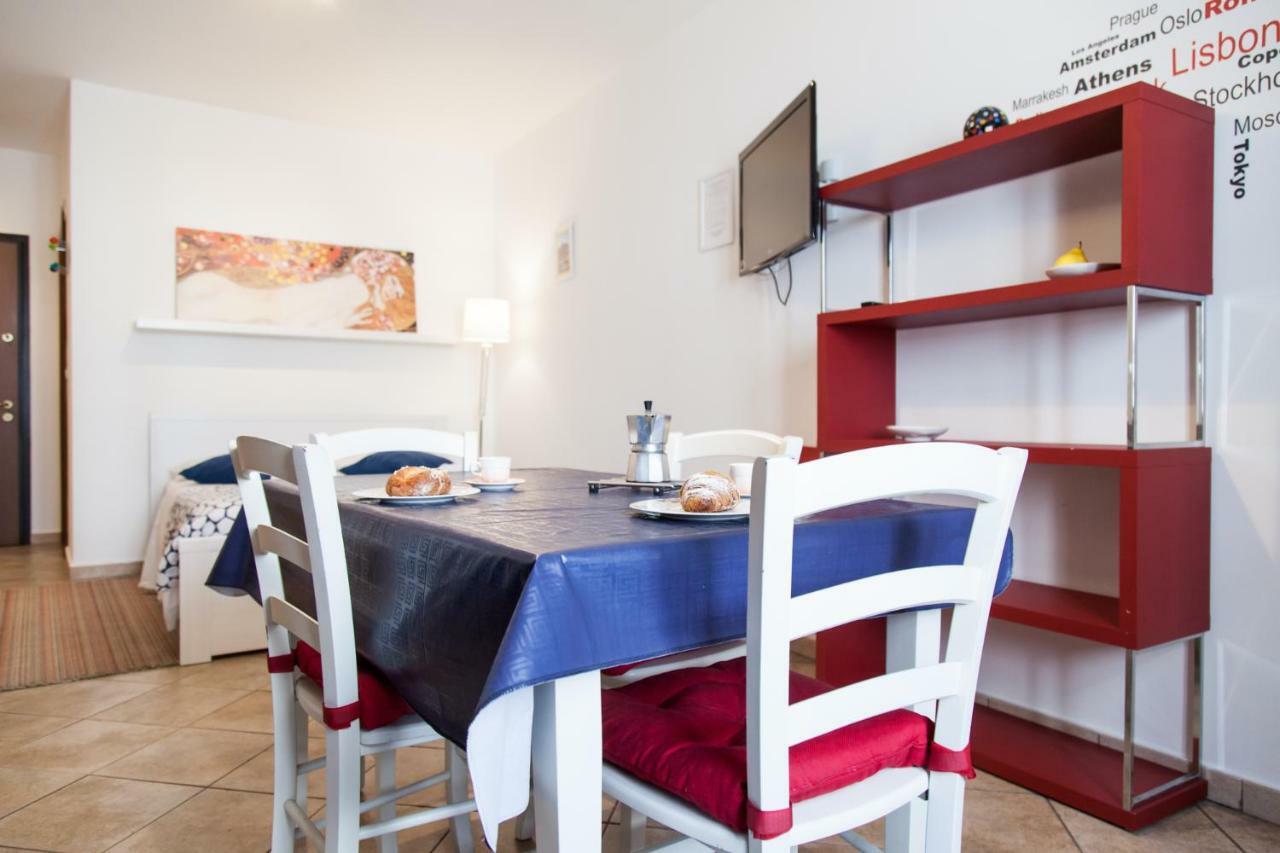 Monolocale Il Tindaro Apartment Catania Bagian luar foto