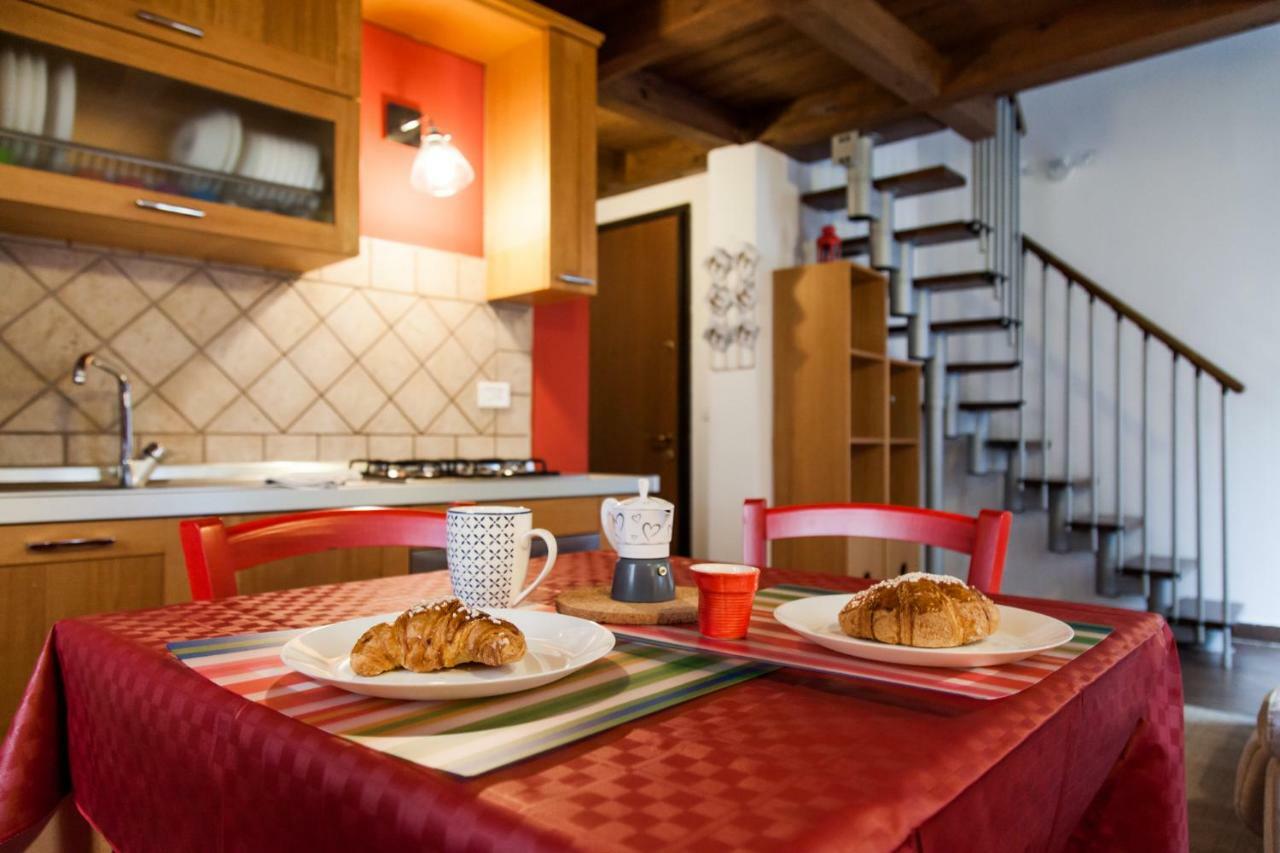 Monolocale Il Tindaro Apartment Catania Bagian luar foto